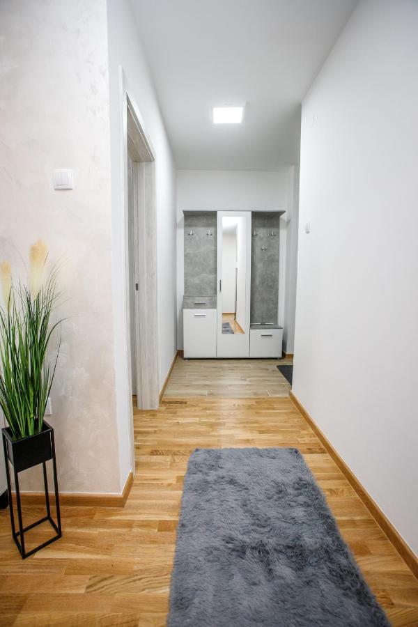 Tik Tak Apartman Суботица Экстерьер фото
